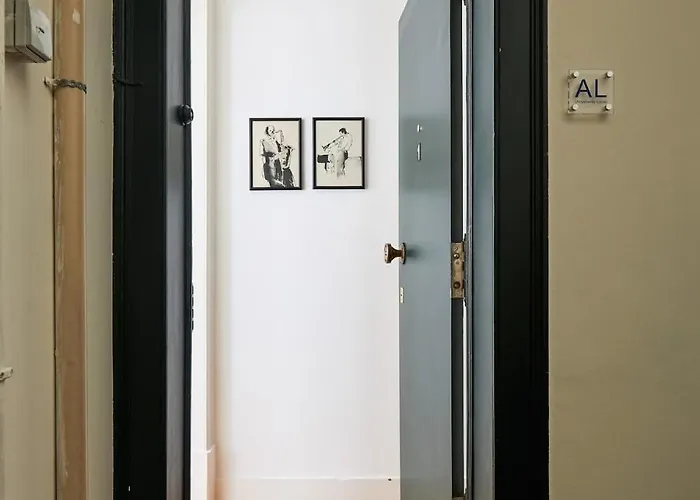 & Spacious 3bd In Apartment Lisbon