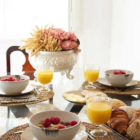 & Spacious 3bd In Apartament
