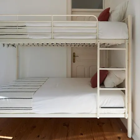 & Spacious 3bd In * ליסבון